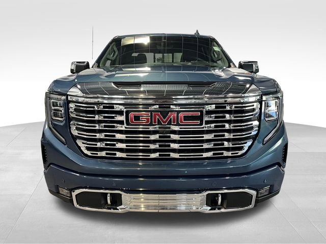 Used 2025 GMC Sierra 1500 Denali w/ Denali Reserve Package AWD/4WD image 2