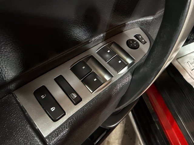 Used 2013 GMC Sierra 1500 SLE w/ Power Tech Package AWD/4WD image 3