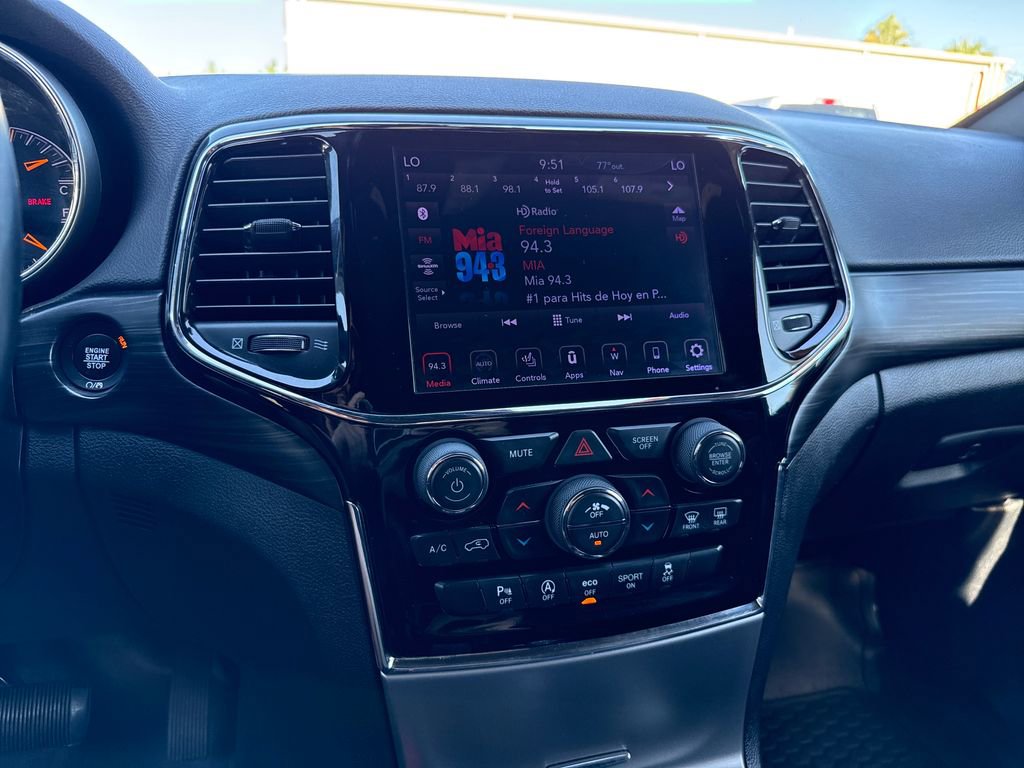 Used 2020 Jeep Grand Cherokee Altitude RWD image 20