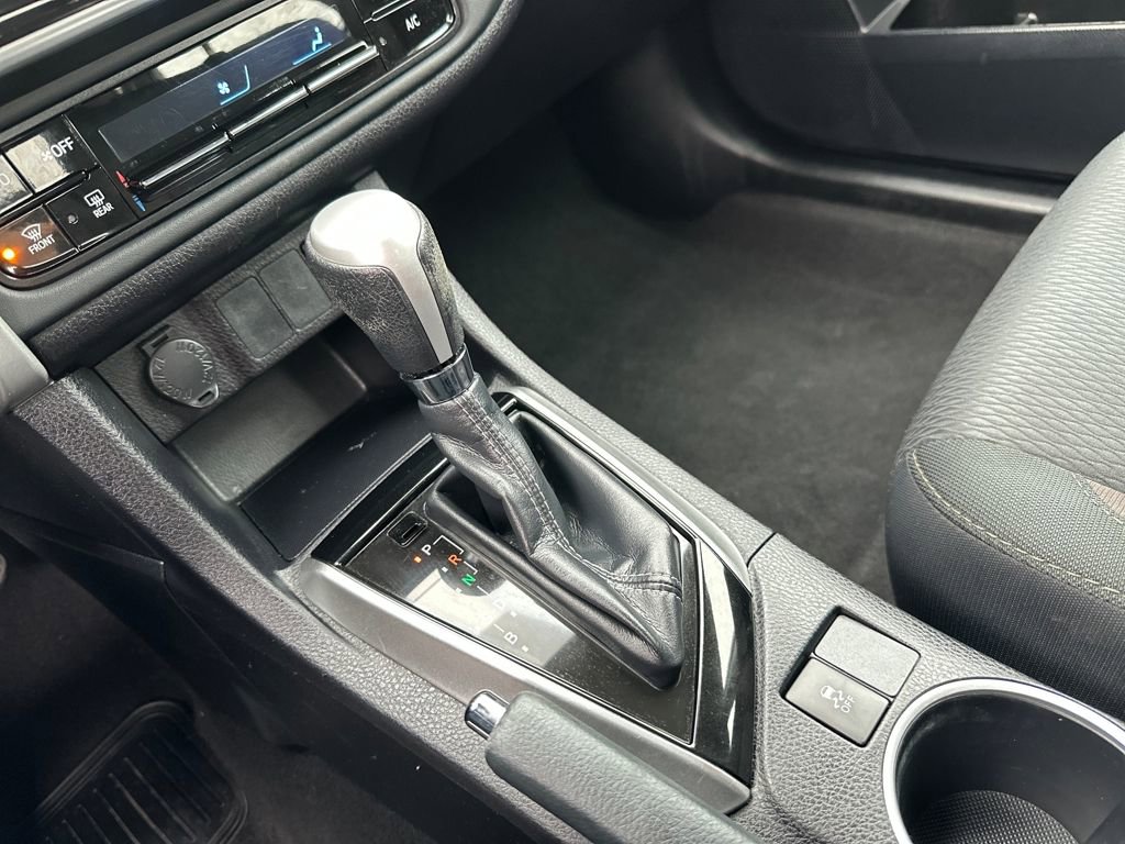 Used 2019 Toyota Corolla LE image 11