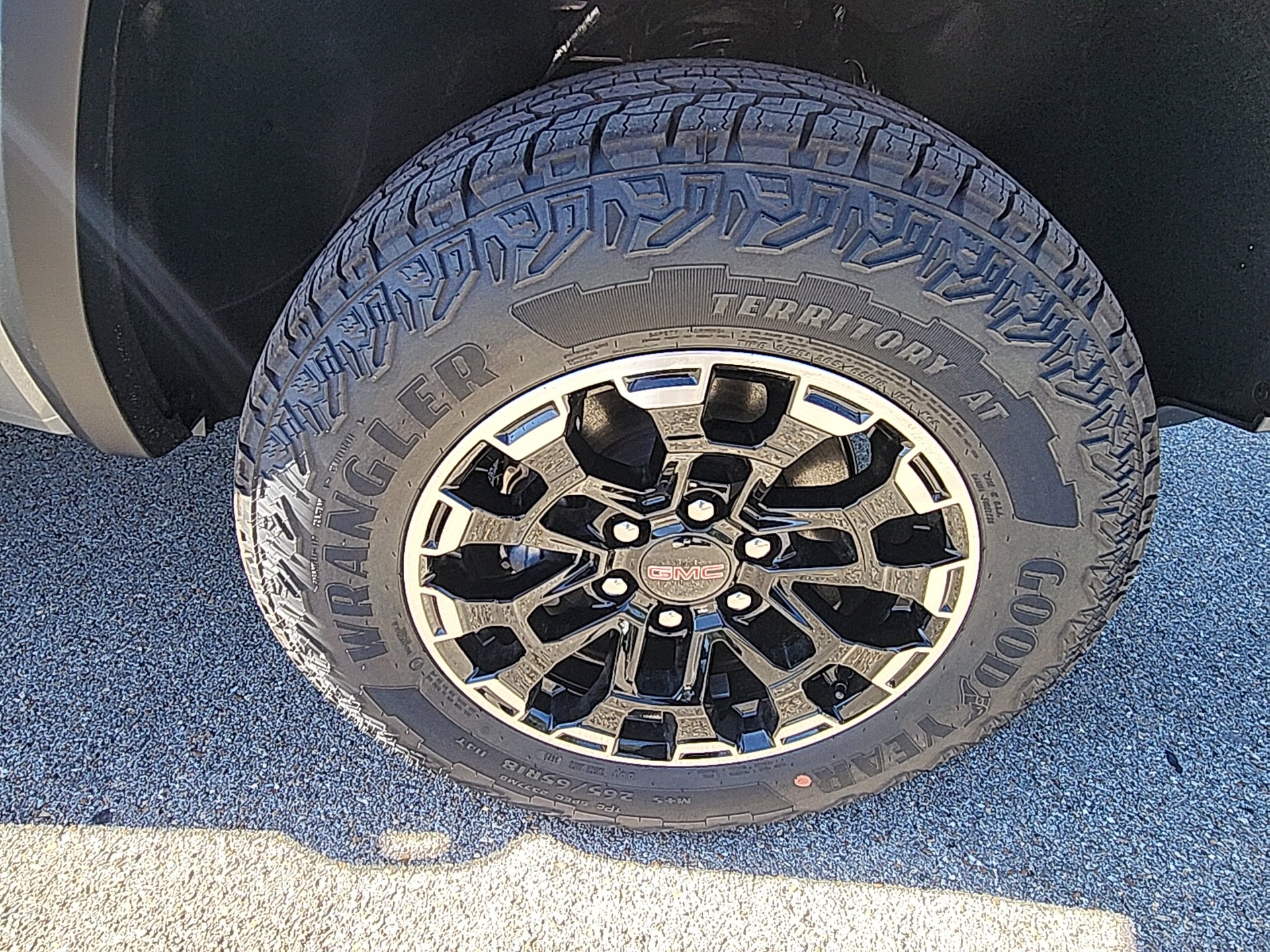 New 2026 GMC Canyon AT4 image 11