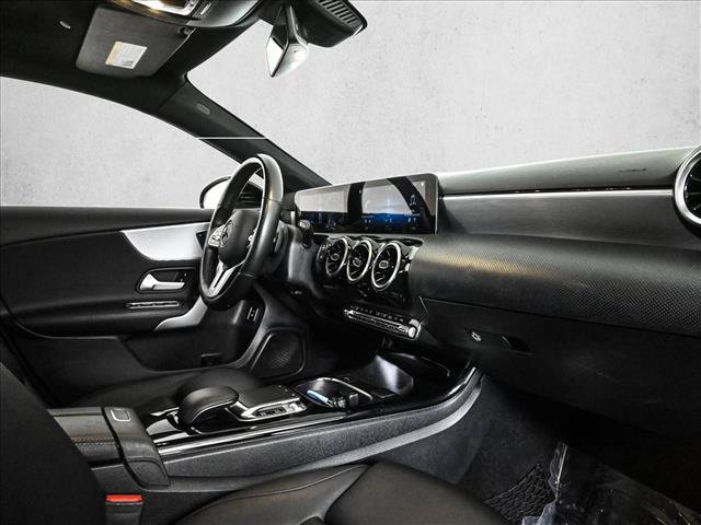 Used 2020 Mercedes-Benz A 220 4MATIC image 23