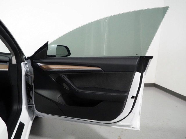 Used 2023 Tesla Model 3 image 54