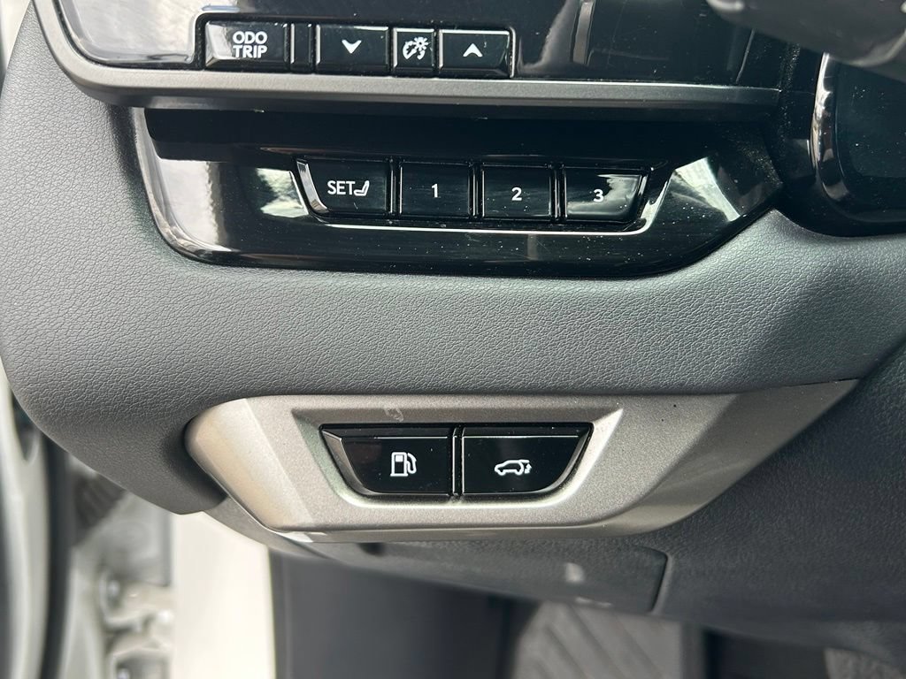 Used 2023 Lexus RX 350 Premium Plus w/ Cold Area Package AWD/4WD image 18