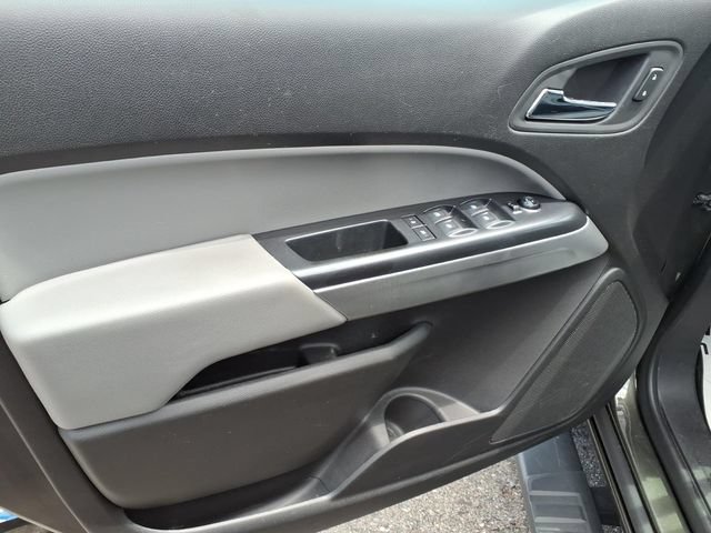 Used 2018 Chevrolet Colorado LT w/ LT Convenience Package AWD/4WD image 11