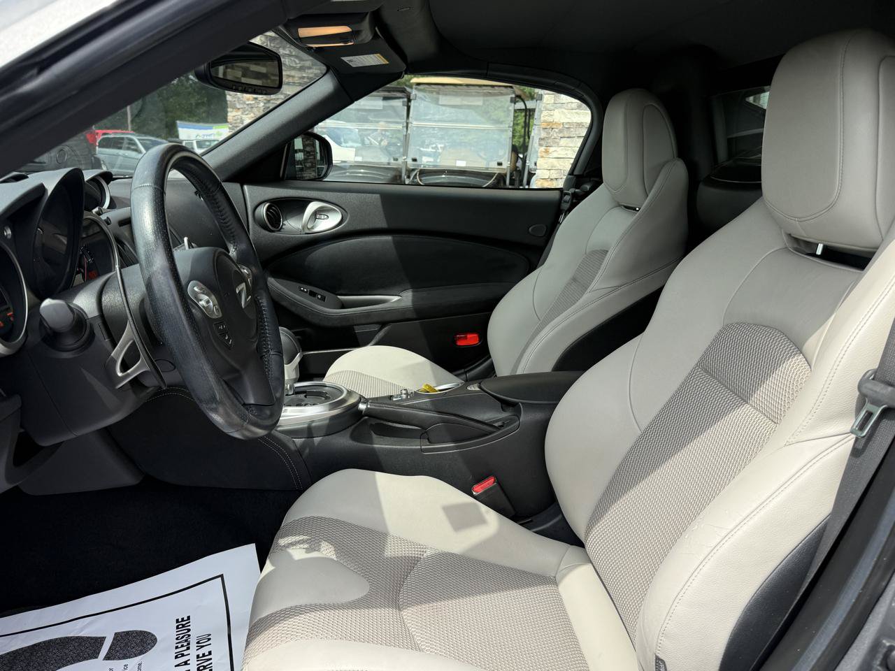 Used 2016 Nissan 370Z Touring Sport RWD image 9