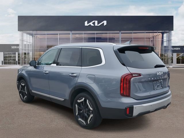 Certified 2024 Kia Telluride S image 4