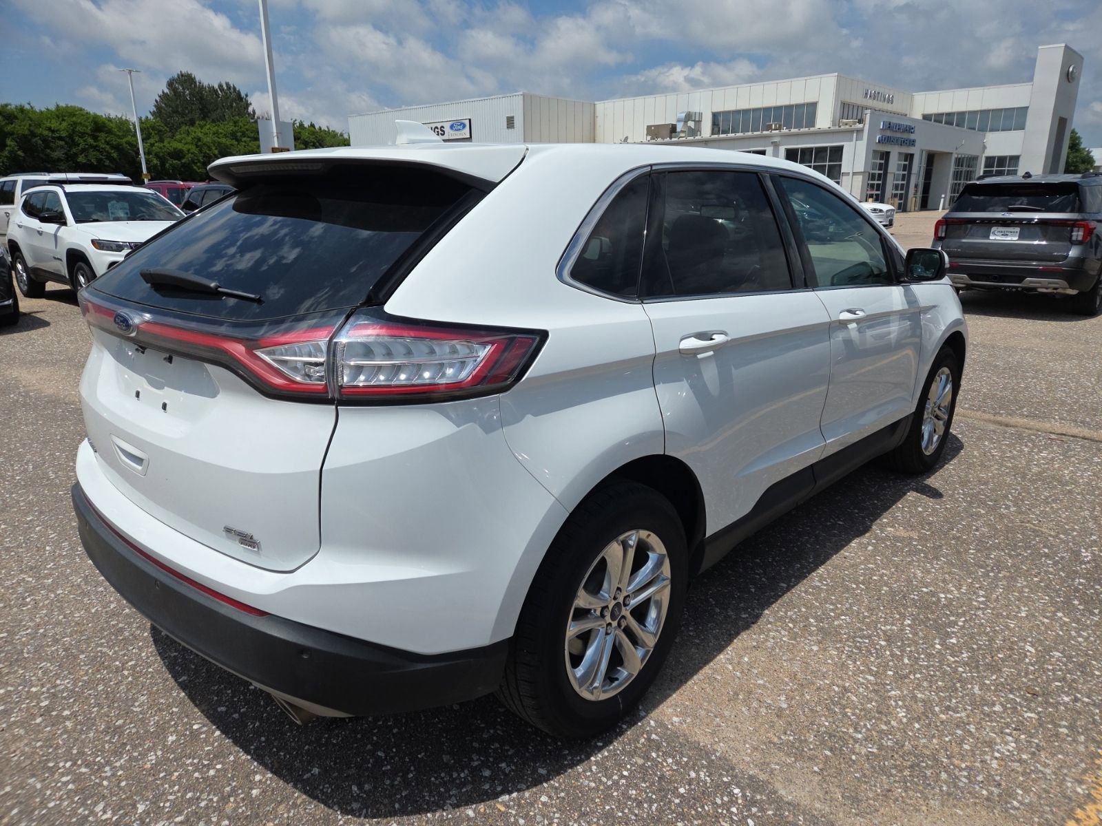 Used 2015 Ford Edge SEL w/ Equipment Group 201A AWD/4WD image 5