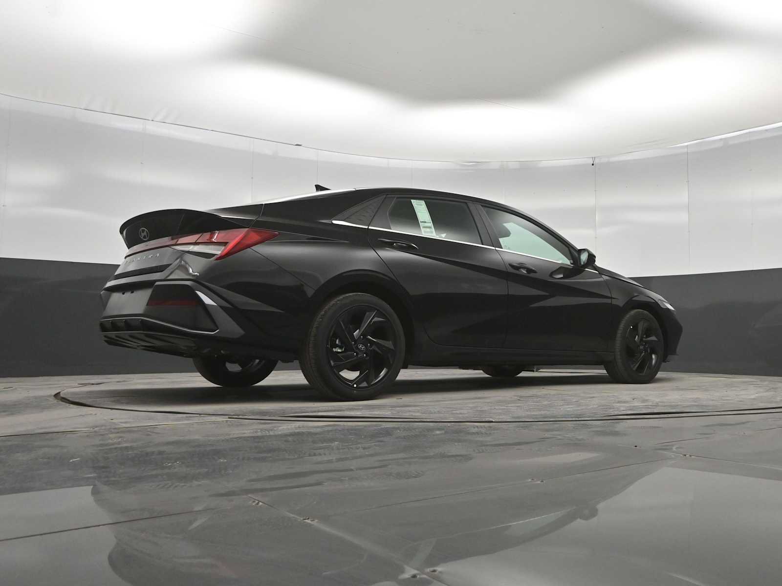 New 2026 Hyundai Elantra SEL Sport FWD image 36