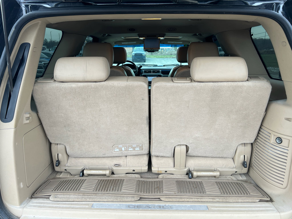 Used 2011 GMC Yukon Denali image 32