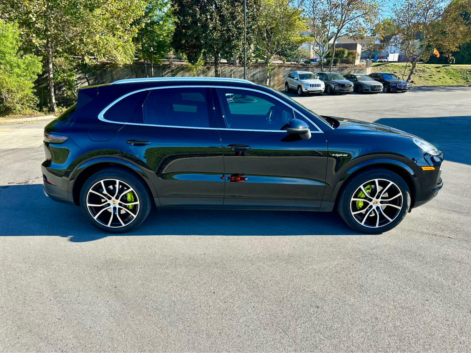 Used 2019 Porsche Cayenne E-Hybrid AWD/4WD image 4