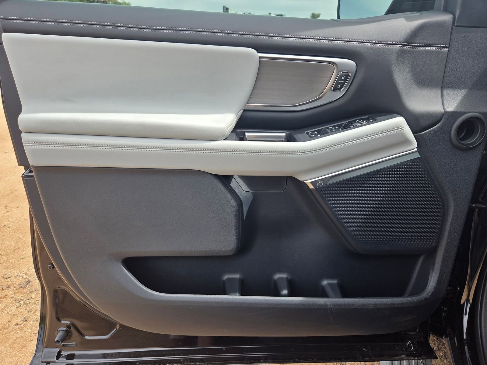 New 2026 Ford Expedition Platinum AWD/4WD image 12
