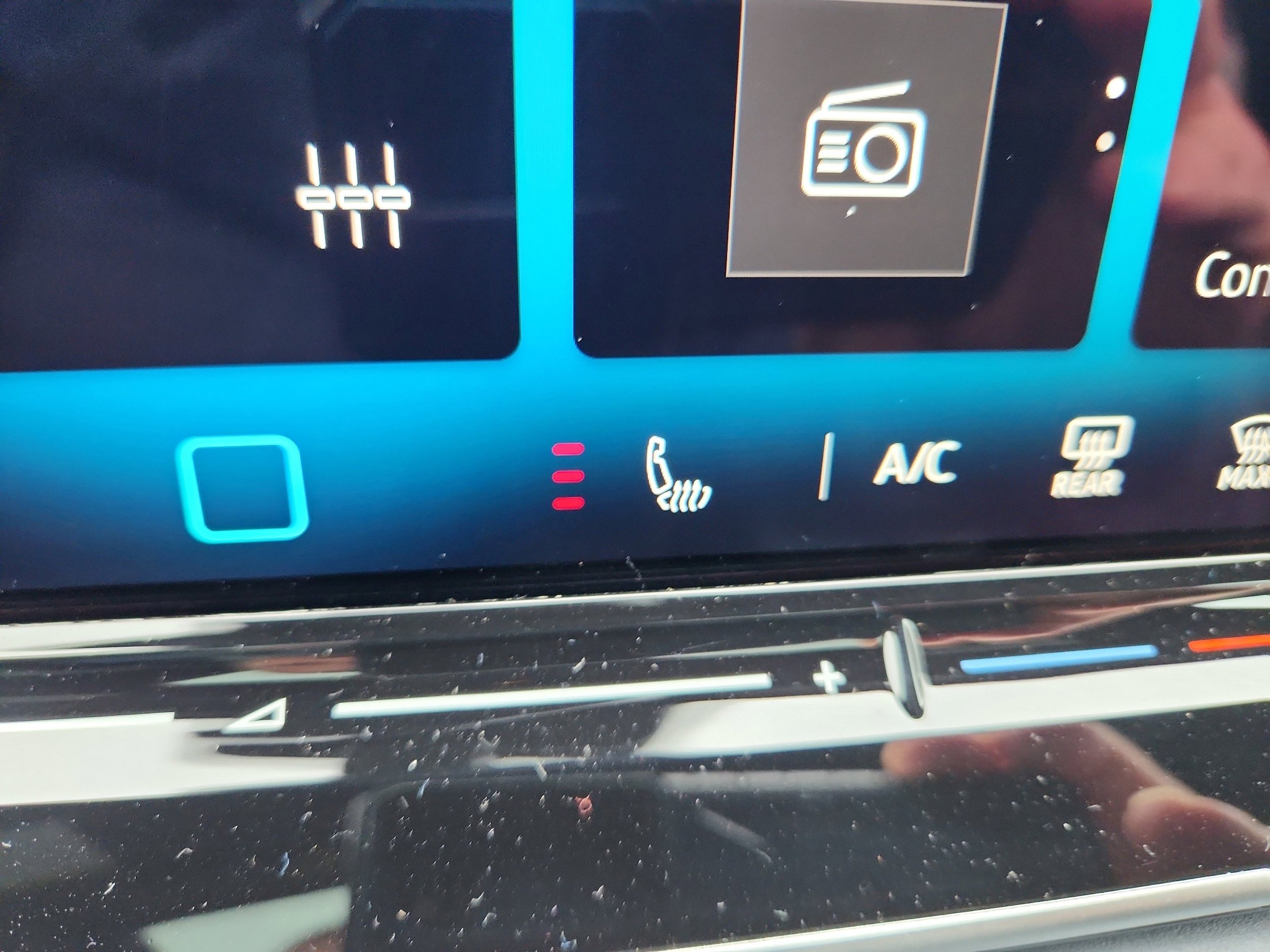 New 2026 Volkswagen Tiguan SE R-Line AWD/4WD image 17