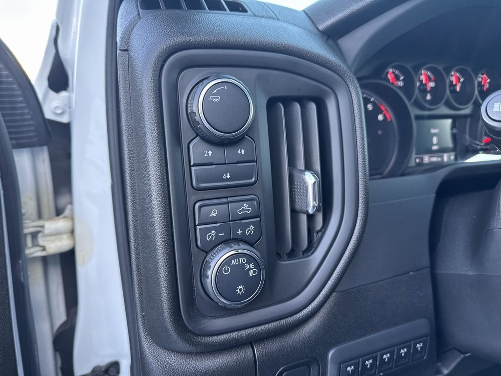 Certified 2024 Chevrolet Silverado 2500 W/T w/ WT Convenience Package image 19