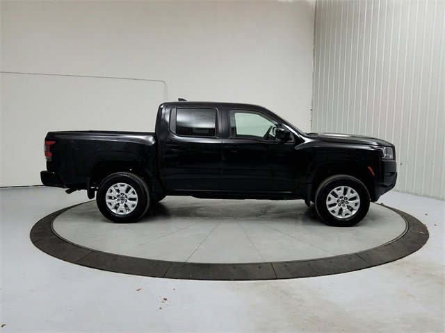 Used 2022 Nissan Frontier SV w/ Graphics Package image 8