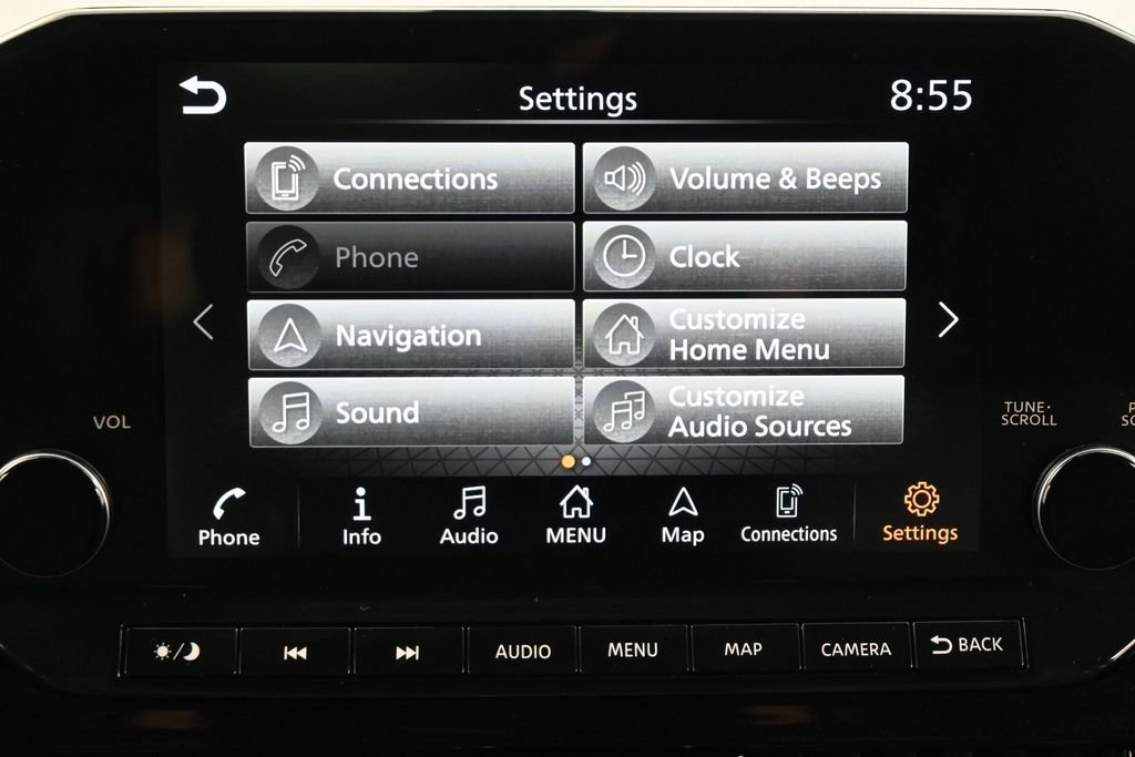 Used 2024 Nissan Pathfinder Platinum FWD image 11