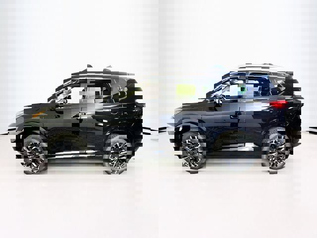 New 2026 Nissan Rogue Platinum image 8