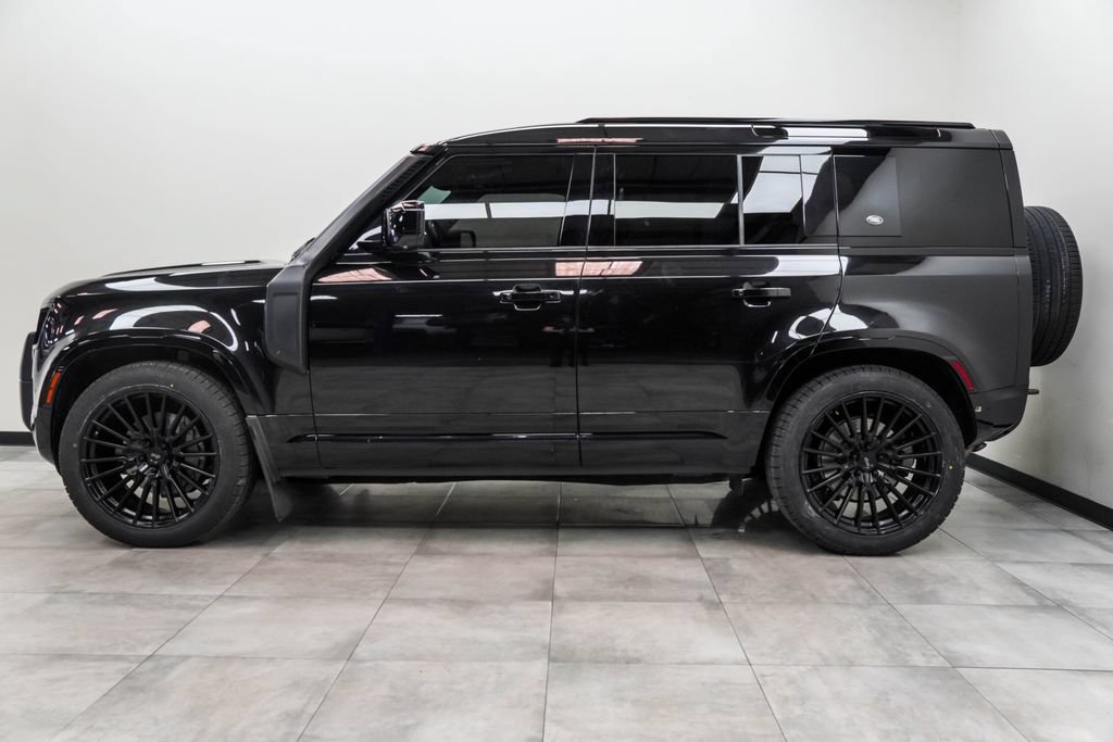Used 2022 Land Rover Defender 110 X-Dynamic HSE AWD/4WD image 8