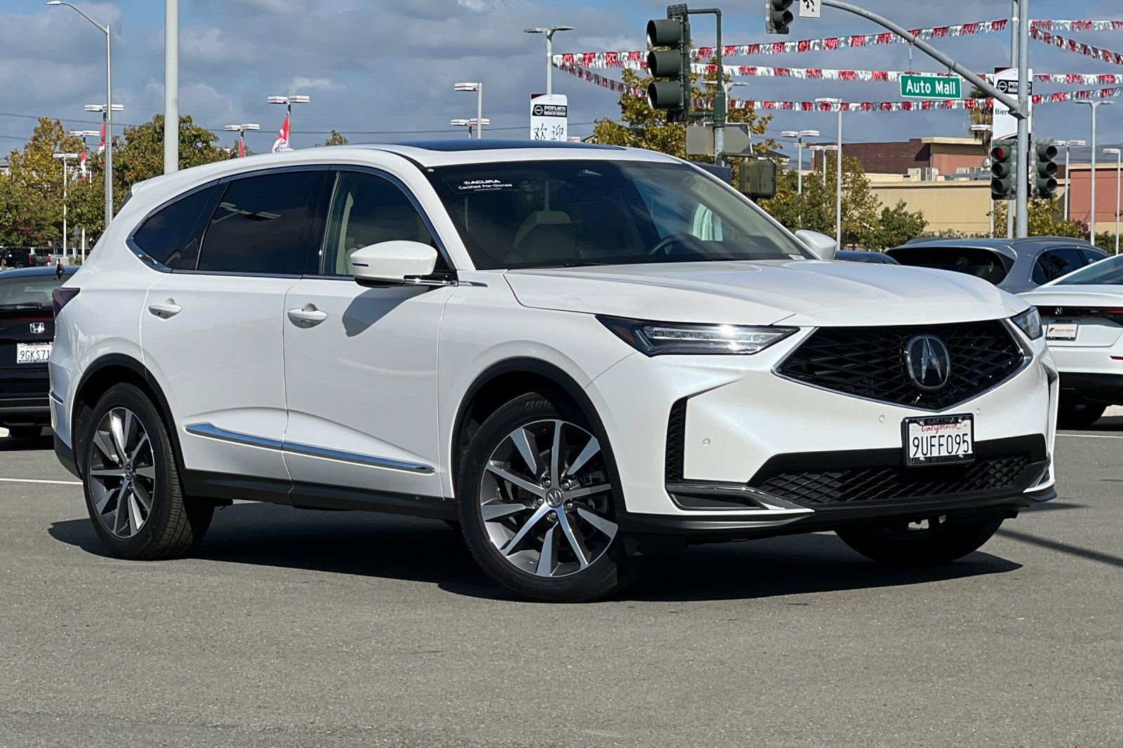 Used 2026 Acura MDX w/ Technology Package image 2