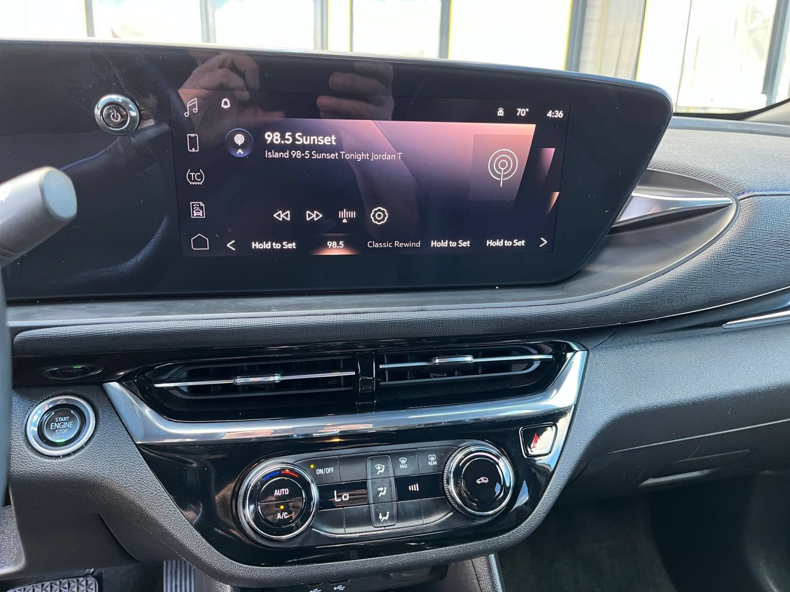 Used 2025 Buick Envista Sport Touring FWD image 16