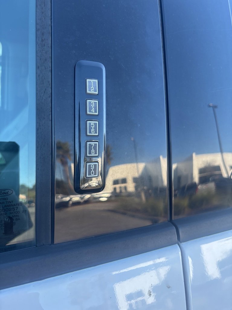 Used 2019 Ford F150 Lariat image 12