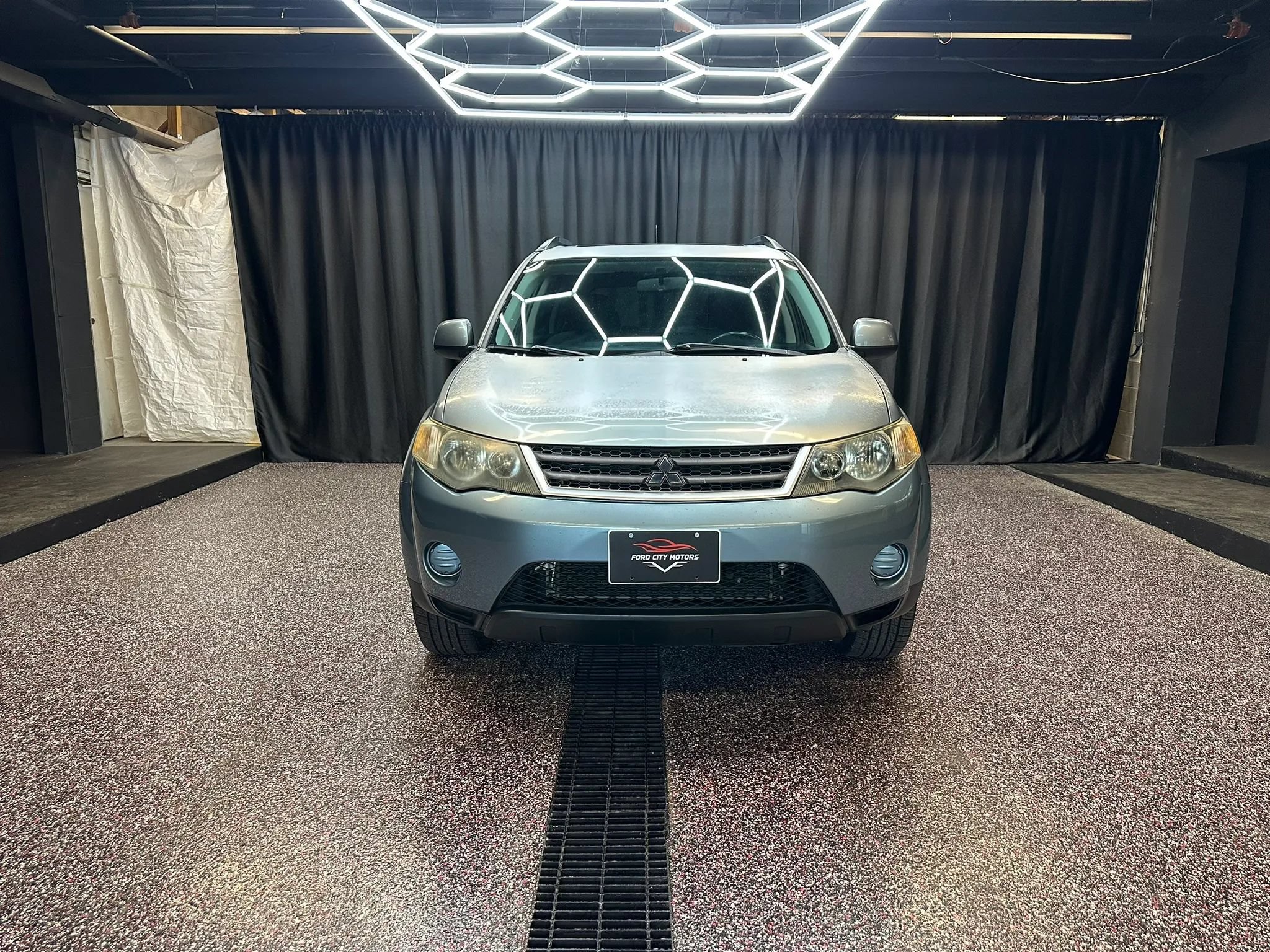 Used 2007 Mitsubishi Outlander LS AWD/4WD image 2