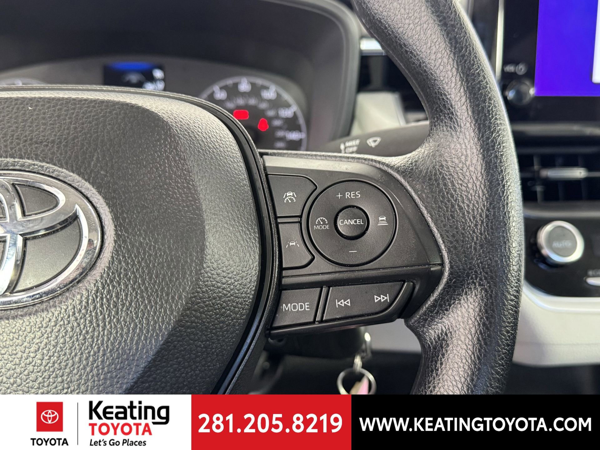 Certified 2025 Toyota Corolla LE image 29