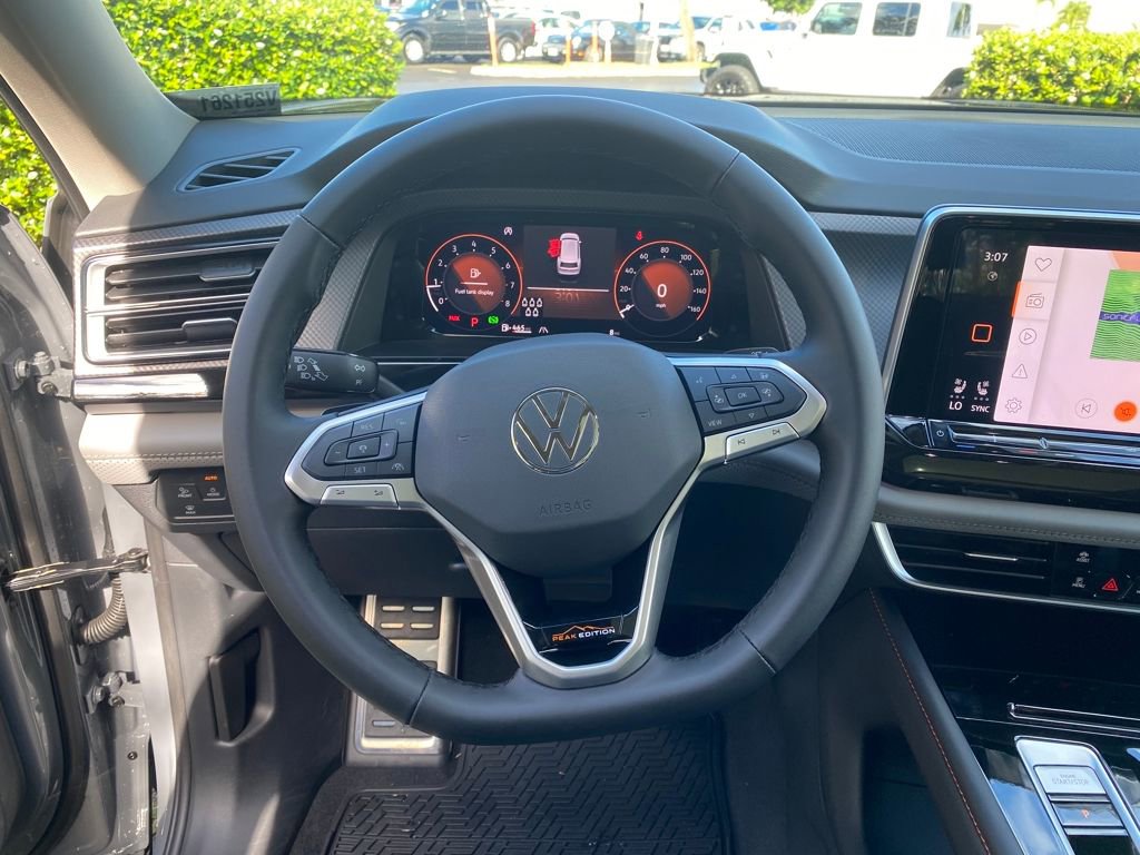 New 2025 Volkswagen Atlas Peak Edition SE image 32