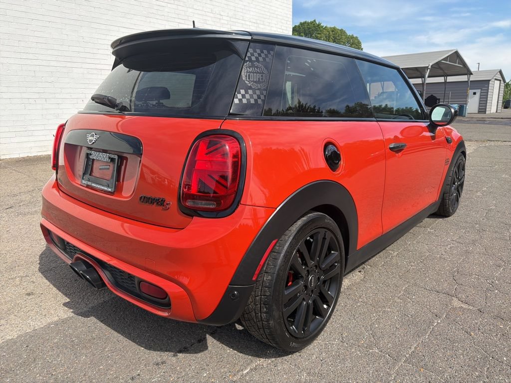 Used 2020 MINI Cooper S 2-Door Hardtop FWD image 2