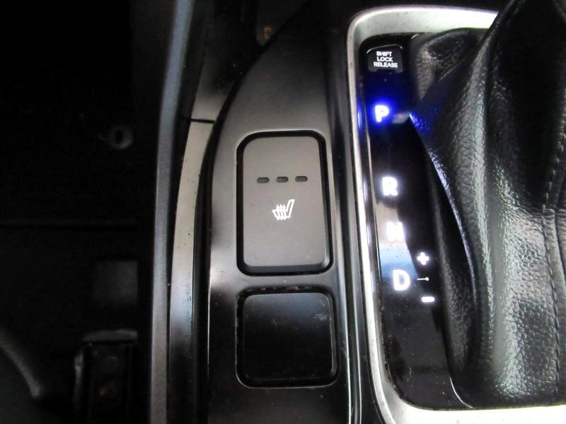 Used 2017 Hyundai Santa Fe Limited image 18