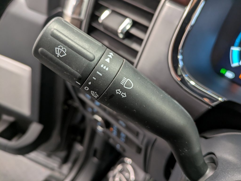 Used 2022 Ford F150 Lariat w/ Equipment Group 502A High image 18