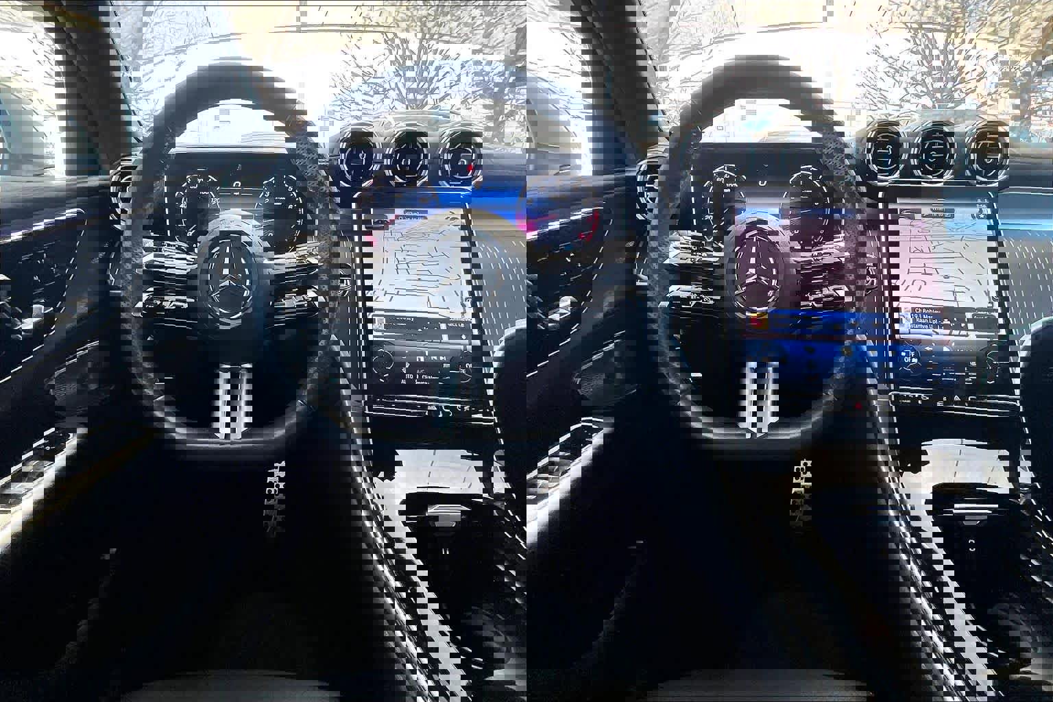 Certified 2024 Mercedes-Benz GLC 300 image 6