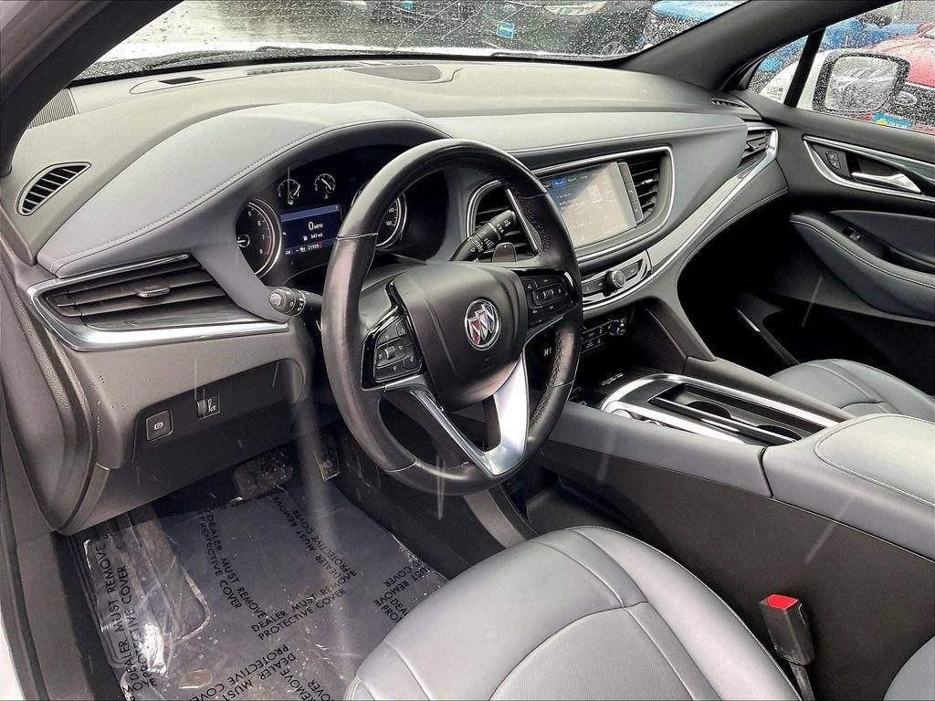 Used 2024 Buick Enclave Essence w/ Experience Buick Package image 8