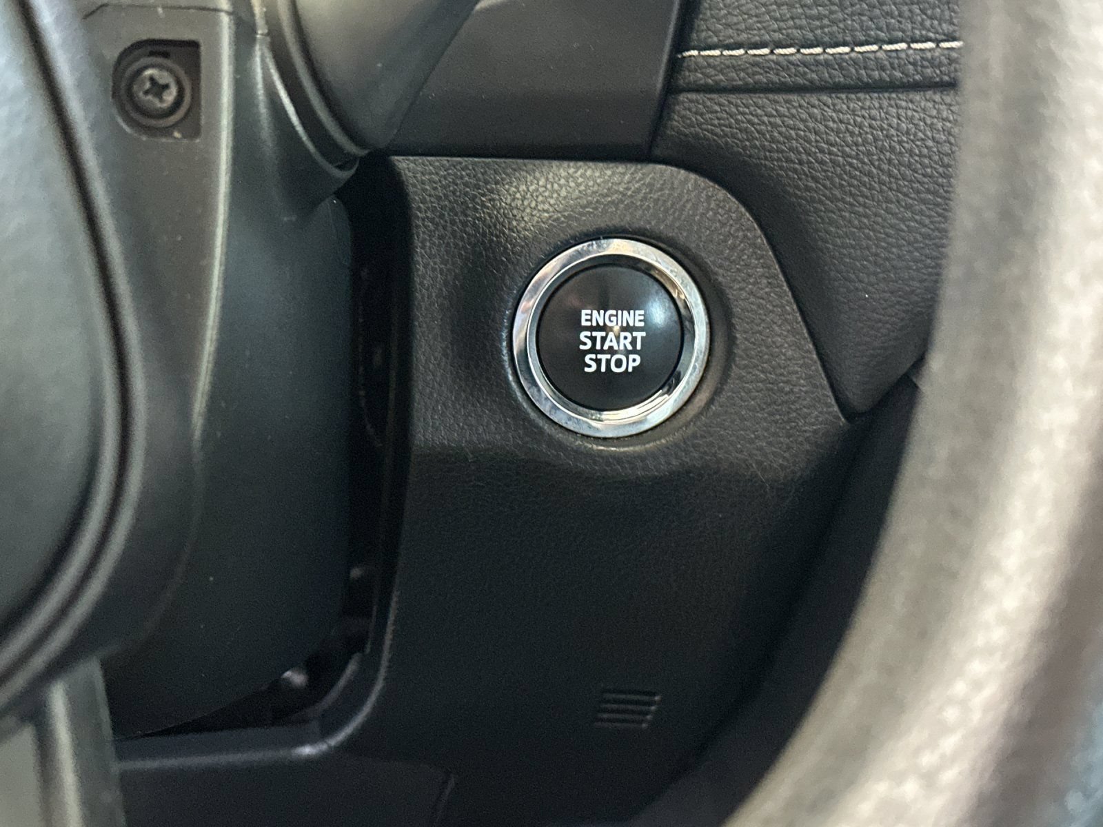 Used 2024 Toyota RAV4 XLE FWD image 20
