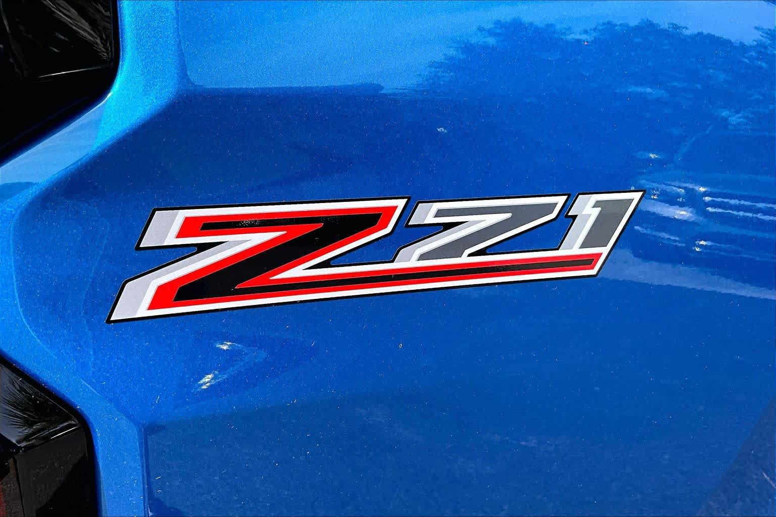 Used 2023 Chevrolet Colorado Z71 w/ Z71 Convenience Package 2 AWD/4WD image 10