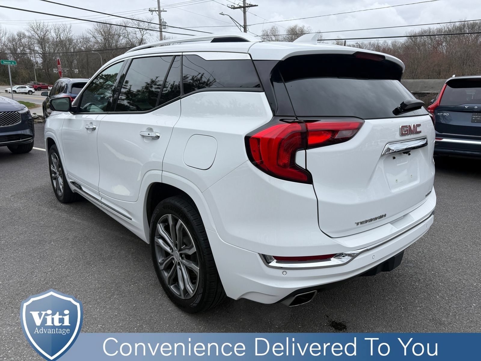 Used 2019 GMC Terrain Denali w/ Advanced Safety Package AWD/4WD image 6