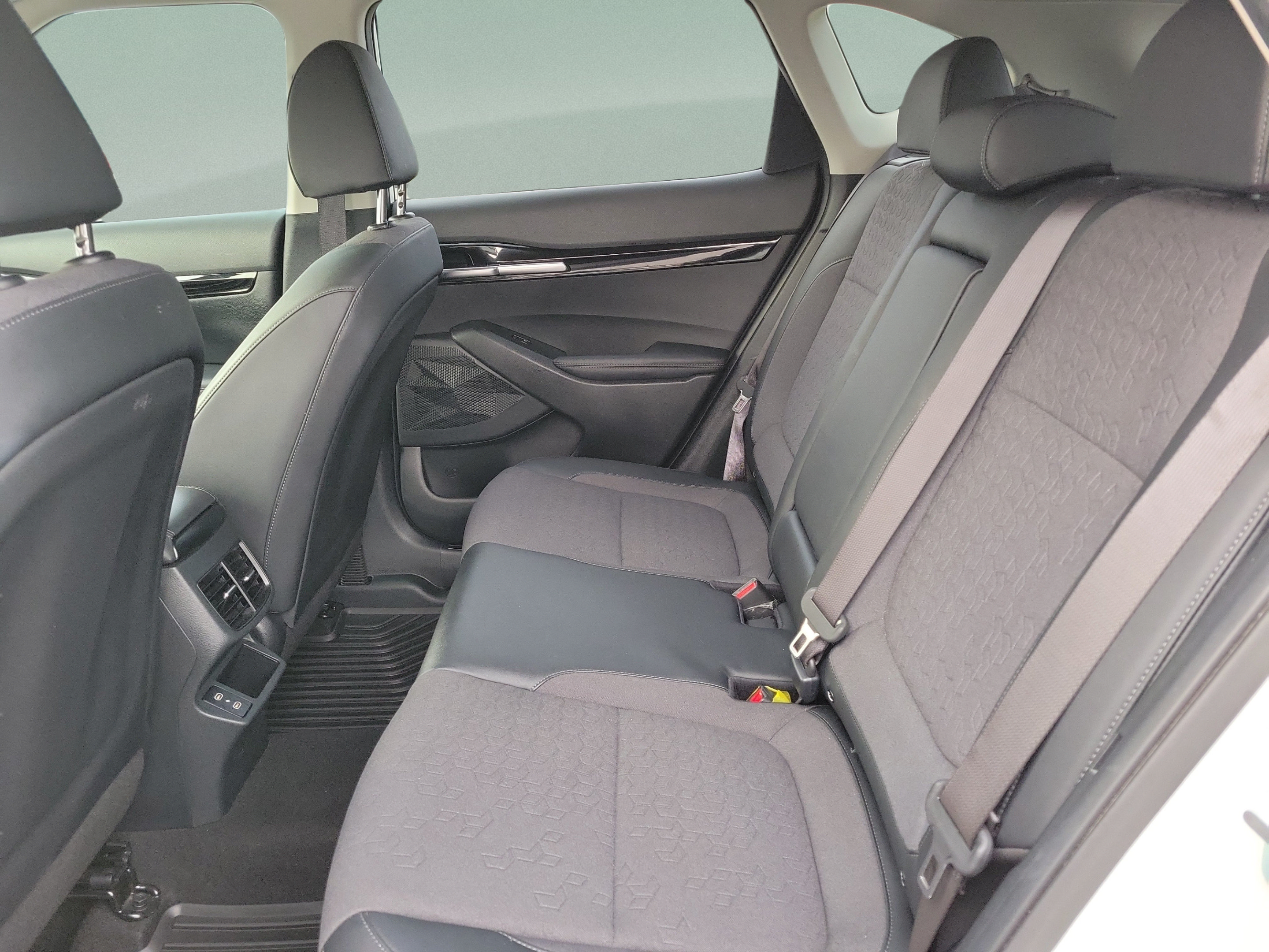 Certified 2024 Kia Seltos S FWD image 8