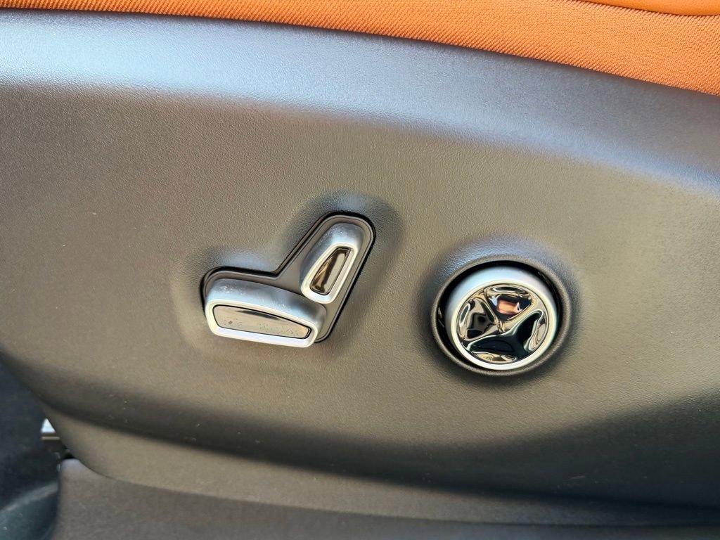 New 2026 Chrysler Pacifica Pinnacle FWD image 16