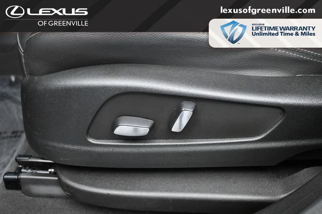 Used 2023 Cadillac XT5 Luxury FWD image 23