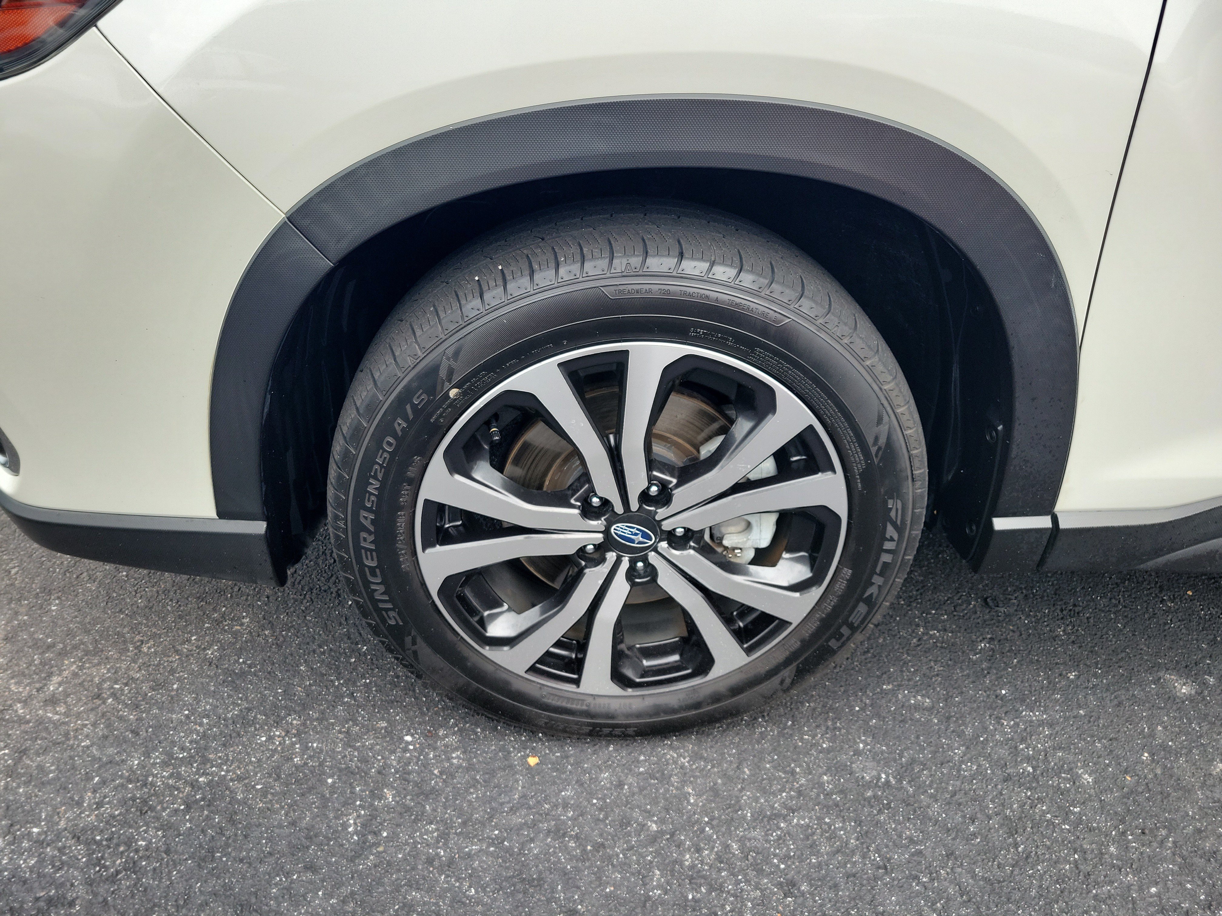 Used 2019 Subaru Forester Limited w/ Popular Package #3 AWD/4WD image 7