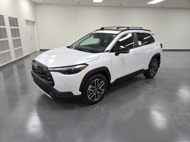 New 2026 Toyota Corolla Cross XLE image 2