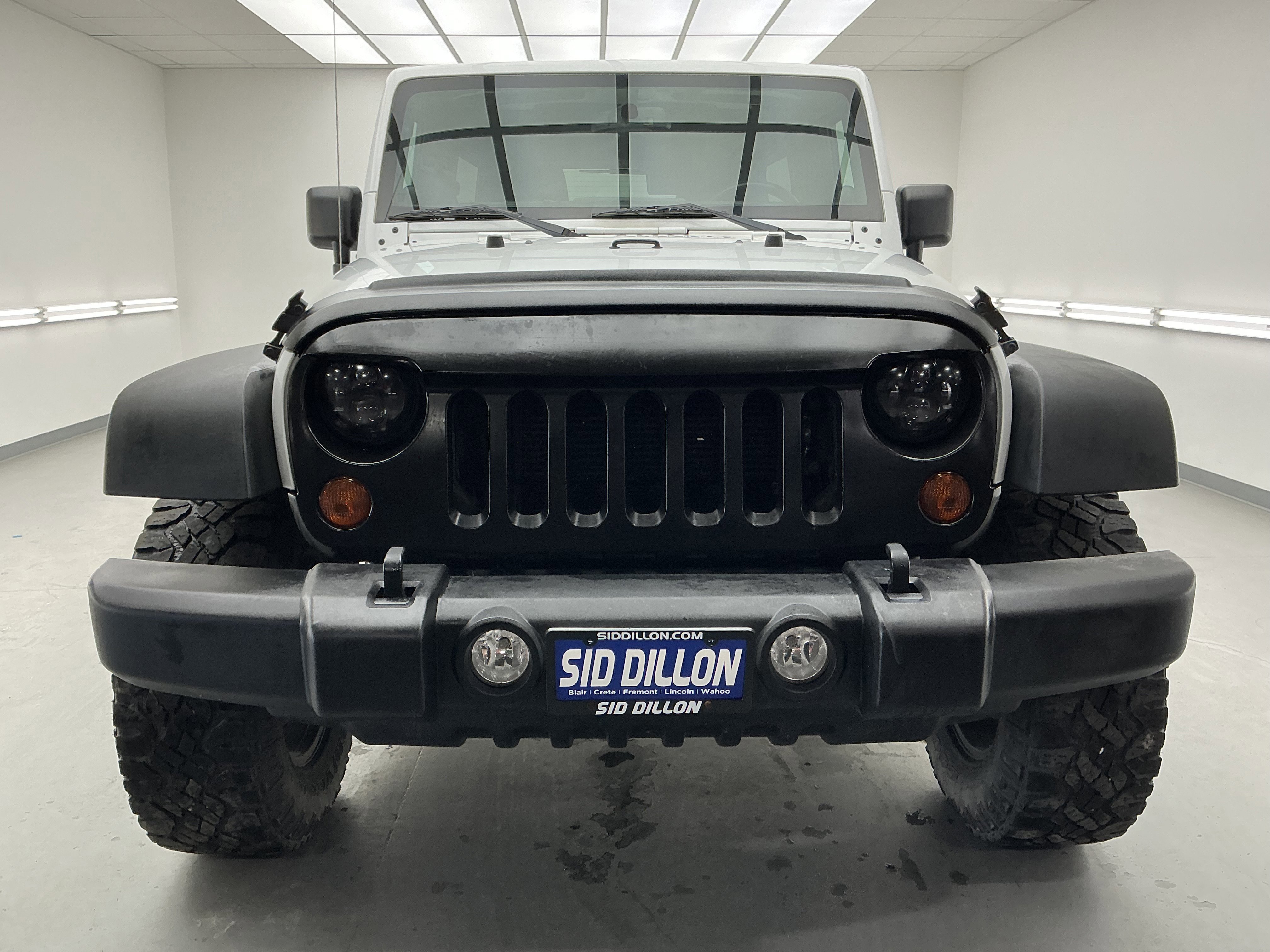 Used 2013 Jeep Wrangler Unlimited Sport image 2