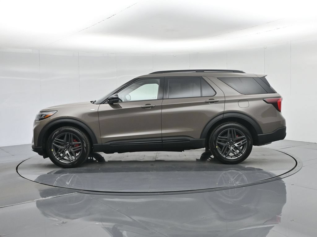 New 2026 Ford Explorer ST-Line w/ ST-Line Street Pack RWD image 35