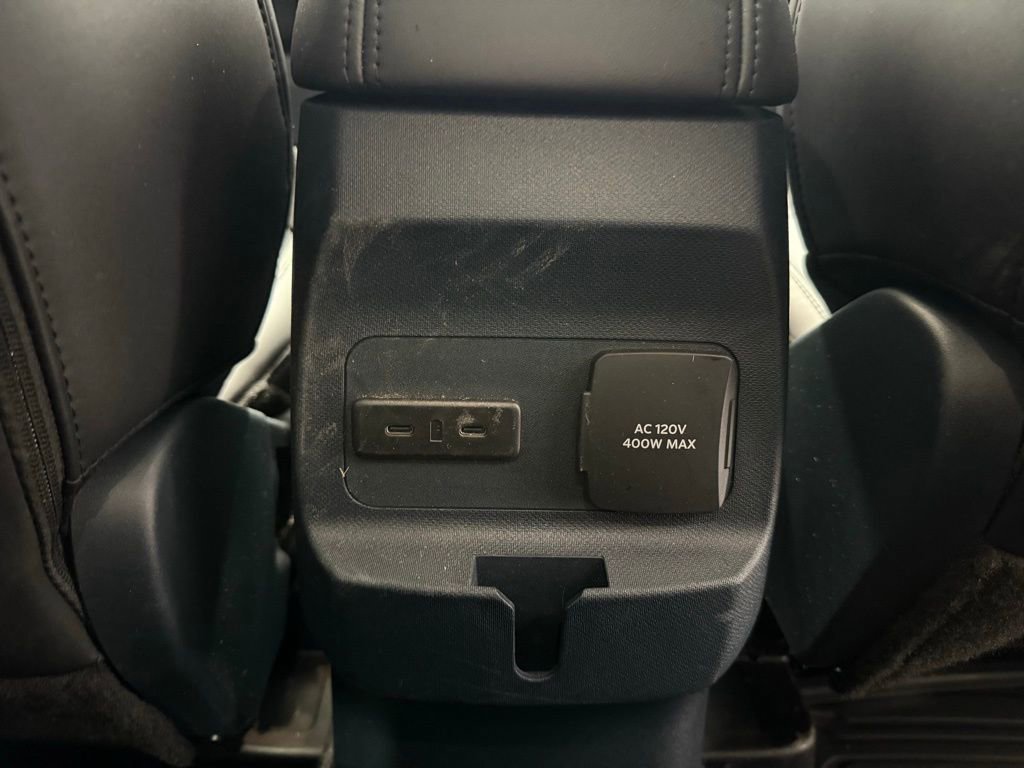 New 2025 Ford Maverick Lariat w/ Black Appearance Package image 27