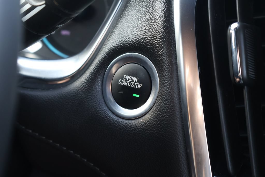 Used 2023 Chevrolet Traverse LT FWD image 27