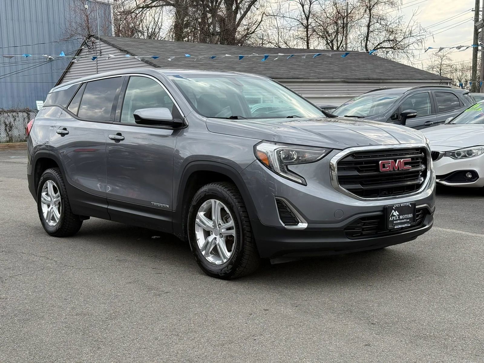 Used 2018 GMC Terrain SLE image 3