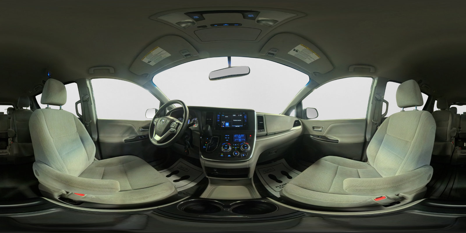 Used 2015 Toyota Sienna LE FWD image 45