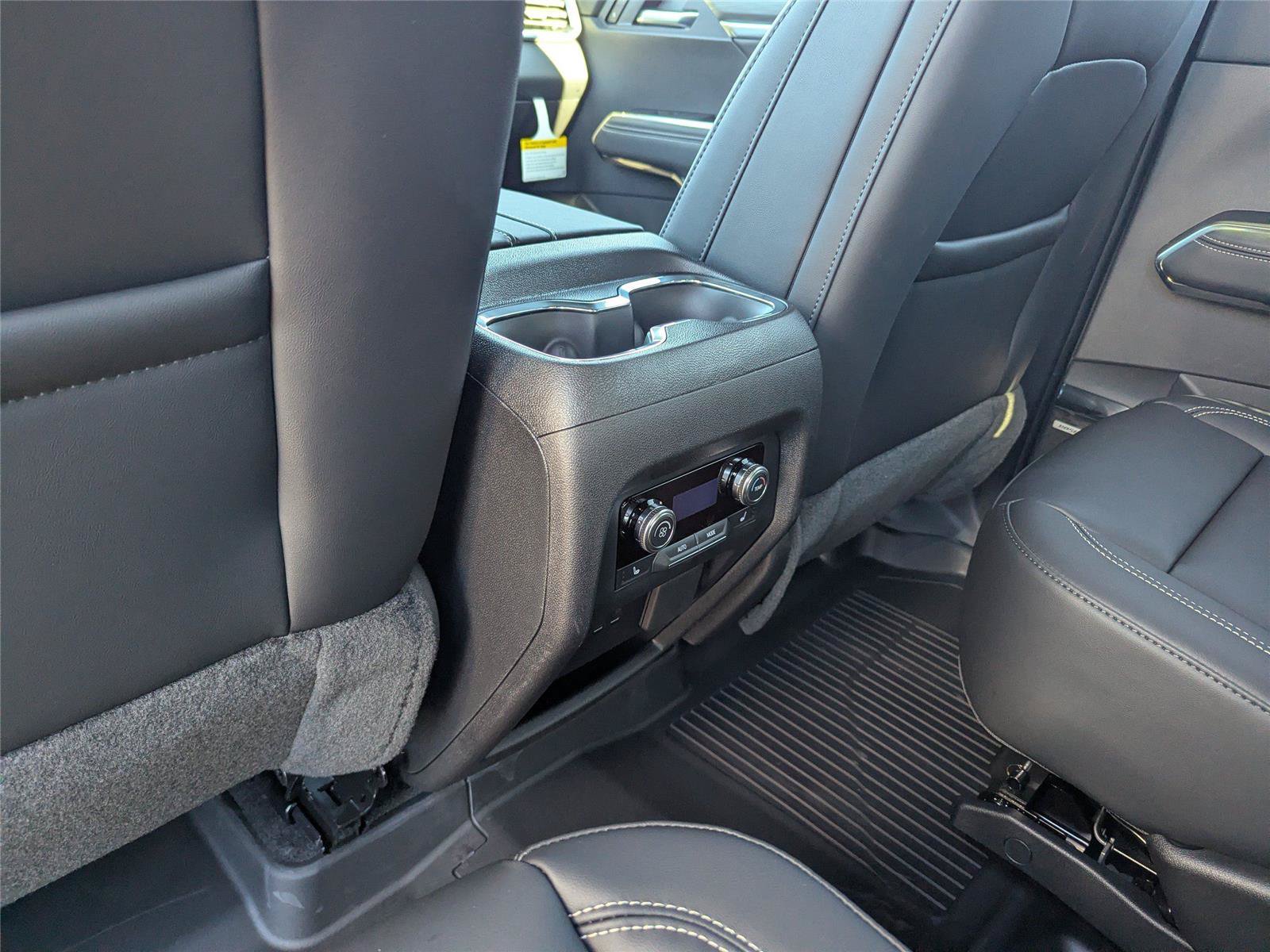 New 2026 GMC Acadia Elevation w/ Elevation Premium Package FWD image 14