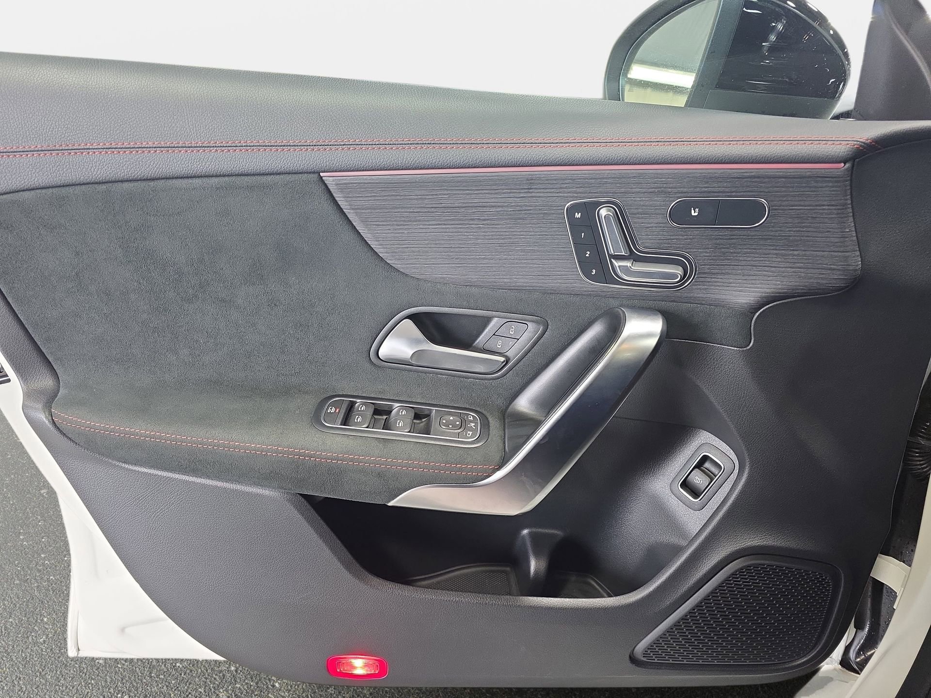 Used 2021 Mercedes-Benz CLA 35 AMG 4MATIC image 25