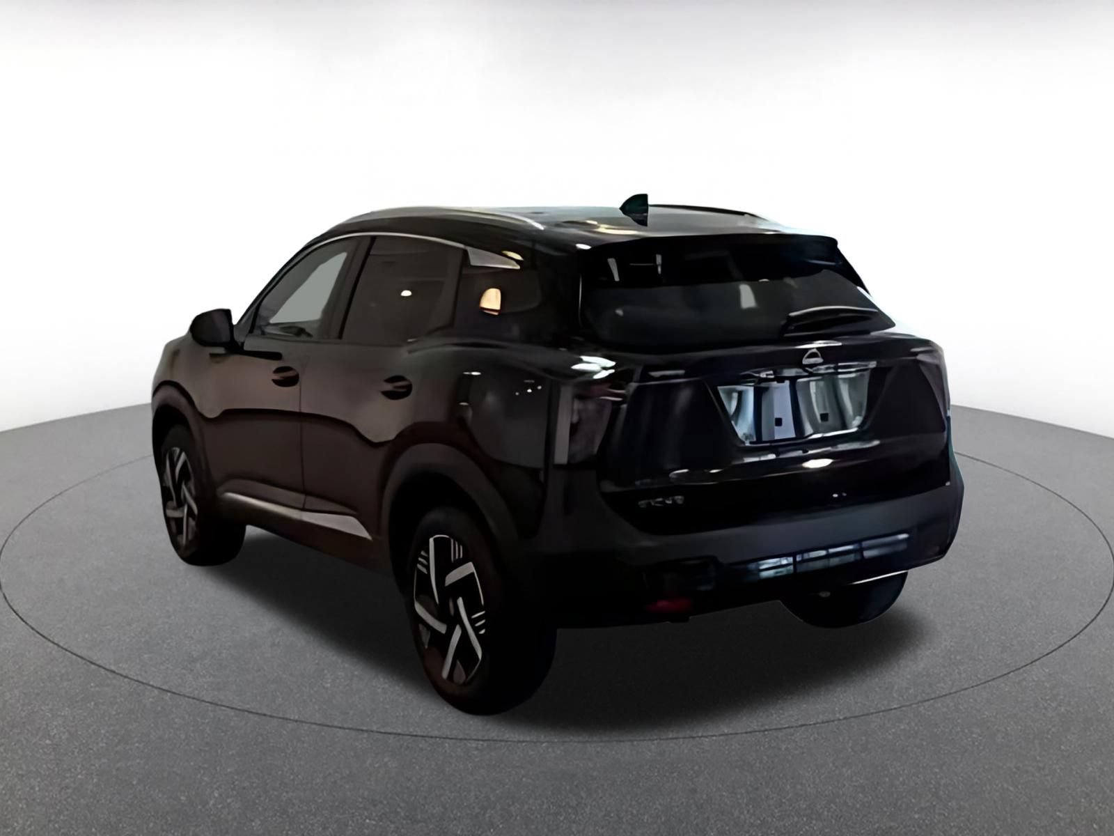 Used 2026 Nissan Kicks SV FWD image 14